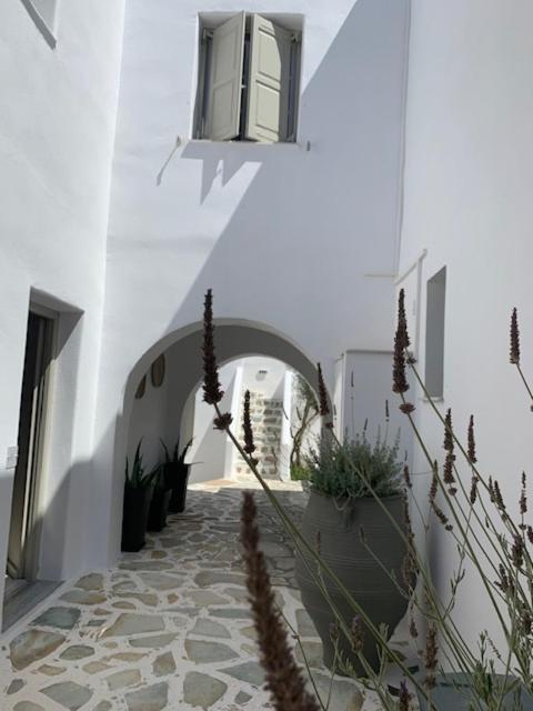 Sea & Sun Paros Hotel Náousa Exterior photo